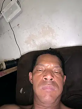 Snapshot of Renato571 chatting on September 16, 2025, 7:48 pm Renato571 online show from September 16, 2025, 7:48 pm