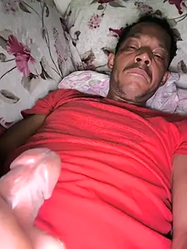 Snapshot of Renato571 chatting on November 23, 2025, 12:54 am Renato571 online show from November 23, 2025, 12:54 am