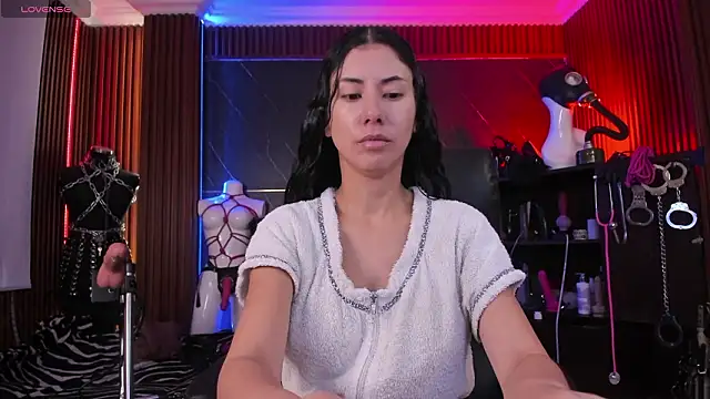 Snapshot of XiaQueen chatting on March 4, 2026, 11:27 am XiaQueen online show from March 4, 2026, 11:27 am