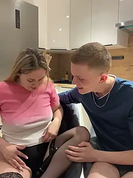 Snapshot of alisanikita chatting on March 15, 2025, 3:59 pm alisanikita online show from March 15, 2025, 3:59 pm