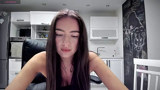 lisenok online show from July 29, 2026, 10:19 pm
