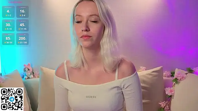 Anadeyaaa online show from November 11, 2025, 11:27 pm