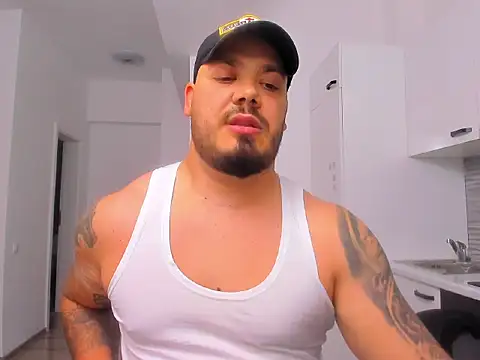 ZackMasterss online show from May 22, 2026, 8:14 pm