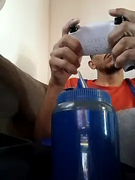 Mineirinho043 online show from March 21, 2025, 1:45 pm