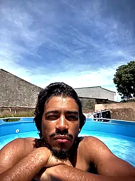 Mineirinho043 online show from November 27, 2025, 4:42 pm