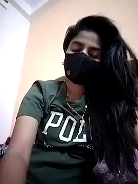 fuungirl38 online show from April 13, 2026, 3:50 pm