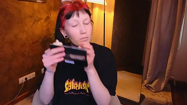 lissaros online show from February 21, 2025, 5:46 am