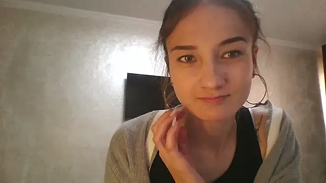 RoyalDessertt online show from September 17, 2025, 10:17 am