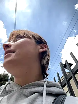 Maggie Geller online show from December 2, 2025, 5:08 pm