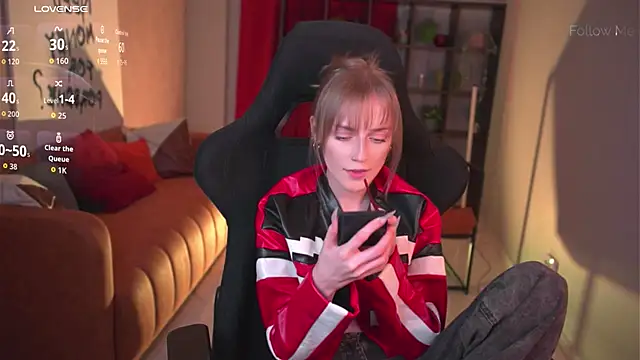 KiraMontoya online show from January 9, 2026, 2:42 pm