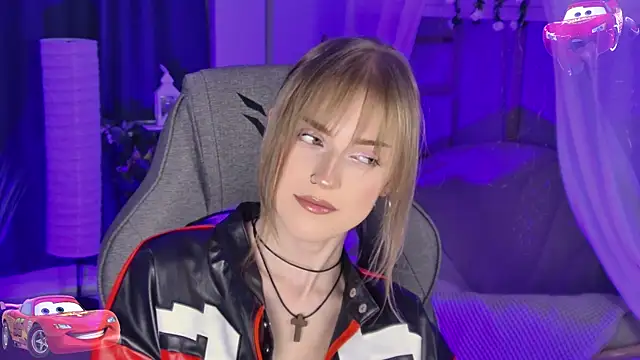 KiraMontoya online show from May 15, 2026, 10:50 pm