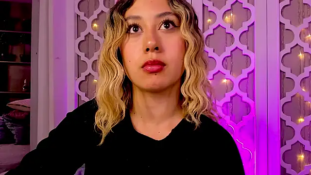 cloe palmer online show from February 6, 2025, 12:11 am