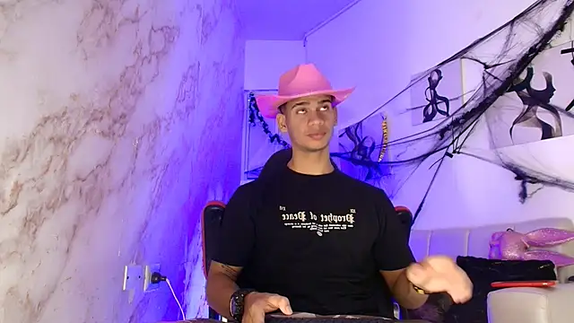 ANDRES STUD online show from October 27, 2025, 4:27 am