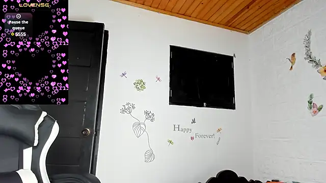 alisson hoffman05 online show from February 22, 2025, 10:18 am