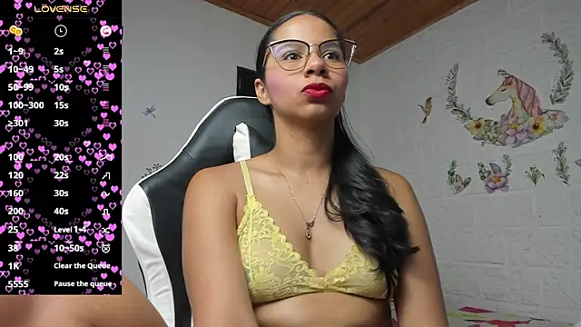 Snapshot of alisson_hoffman05 chatting on June 1, 2026, 9:49 pm alisson hoffman05 online show from June 1, 2026, 9:49 pm