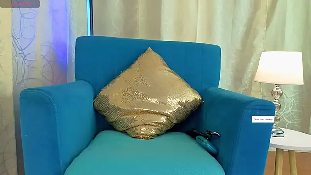 sophia dumont online show from November 22, 2025, 6:29 pm