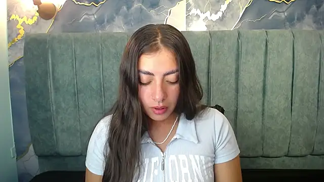 Snapshot of Emmaa_dia chatting on October 23, 2025, 3:00 pm Emmaa dia online show from October 23, 2025, 3:00 pm