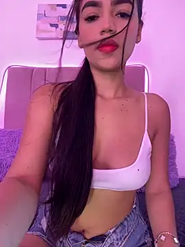 Snapshot of trex_x chatting on February 15, 2026, 4:25 pm trex x online show from February 15, 2026, 4:25 pm