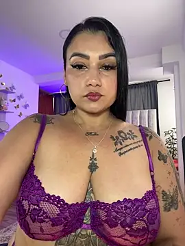 Madissonlove 1 online show from October 8, 2025, 12:47 pm