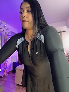 Madissonlove 1 online show from February 4, 2026, 1:28 pm