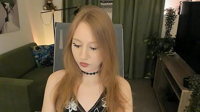 DariaTate online show from July 15, 2026, 1:16 pm