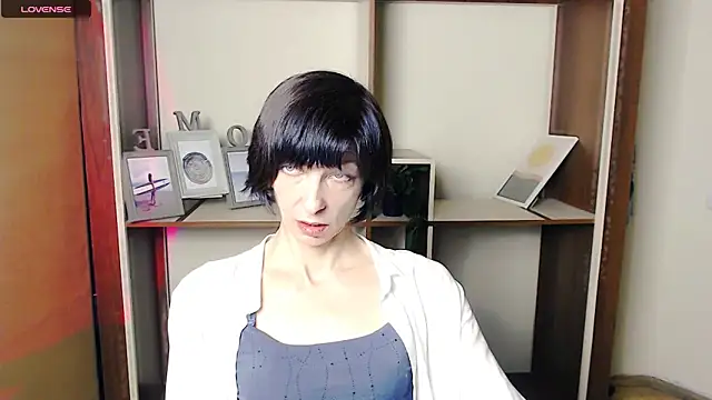  AngeliaFlow  online show from October 13, 2025, 6:57 am