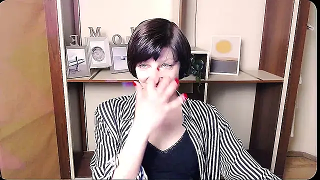  AngeliaFlow  online show from April 7, 2026, 8:15 am