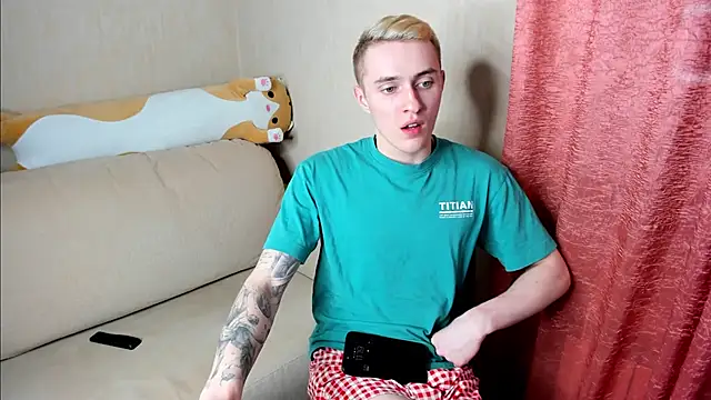 Snapshot of crazybottom99 chatting on March 2, 2025, 4:21 pm crazybottom99 online show from March 2, 2025, 4:21 pm