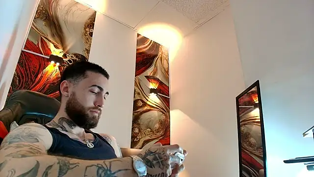 Luke davis01 online show from April 14, 2026, 12:55 pm