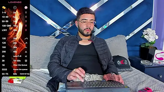 Noa Bonucci online show from February 10, 2025, 2:48 pm