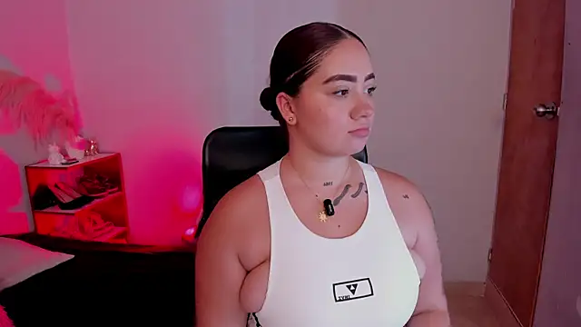 Snapshot of Morgan_Wright chatting on February 11, 2026, 8:25 pm Morgan Wright online show from February 11, 2026, 8:25 pm