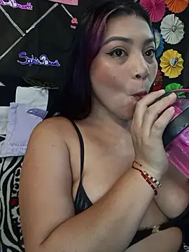 Sophia Brunett online show from June 11, 2026, 7:56 pm