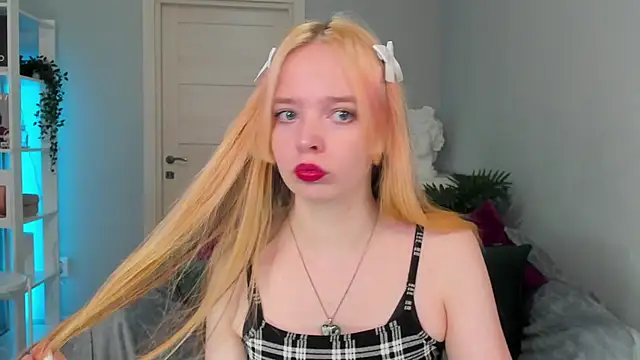 Bellla Murrr online show from February 9, 2025, 3:01 pm