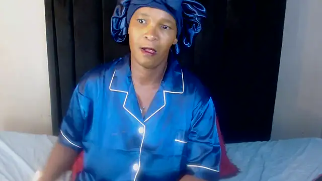 Snapshot of BLACKMALFXXX chatting on October 14, 2025, 6:09 pm BLACKMALFXXX online show from October 14, 2025, 6:09 pm