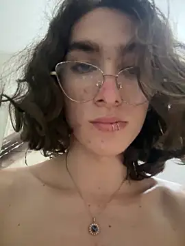 stormmart18 online show from November 28, 2025, 1:30 am