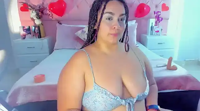 KourtneyEvans online show from February 17, 2025, 7:21 pm