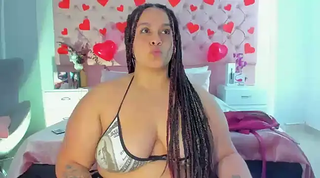 KourtneyEvans online show from February 18, 2025, 4:37 pm