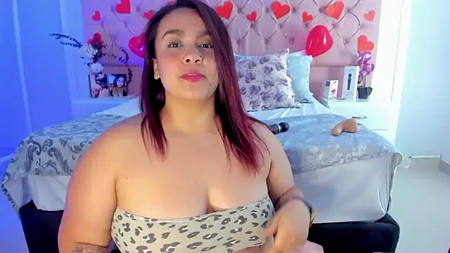 KourtneyEvans online show from February 25, 2025, 9:35 pm