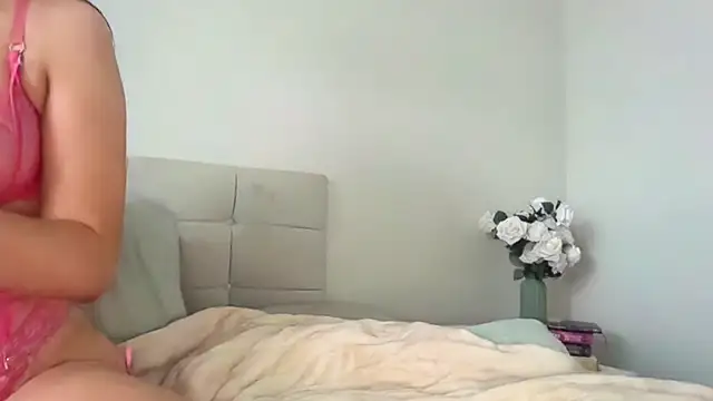 skyejde online show from November 24, 2025, 3:23 pm