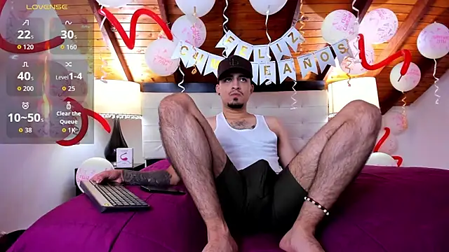 Snapshot of Sebastian_Berne chatting on February 19, 2026, 7:32 pm Sebastian Berne online show from February 19, 2026, 7:32 pm