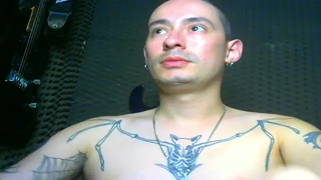 Snapshot of vampireathome chatting on March 14, 2025, 4:54 am vampireathome online show from March 14, 2025, 4:54 am