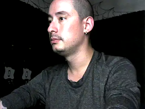 Snapshot of vampireathome chatting on November 18, 2025, 3:56 am vampireathome online show from November 18, 2025, 3:56 am