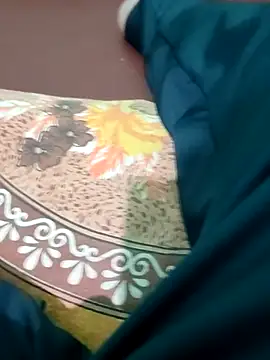 Yashkumar 0697 online show from February 25, 2025, 10:37 am