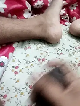 Snapshot of Yashkumar_0697 chatting on February 4, 2026, 9:48 am Yashkumar 0697 online show from February 4, 2026, 9:48 am