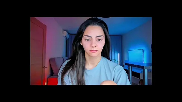 EmiliaZen online show from February 7, 2026, 3:05 pm