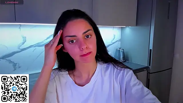 EmiliaZen online show from June 26, 2026, 10:36 pm