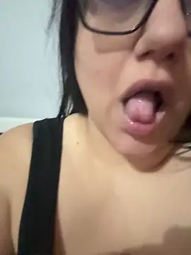 daianaspencer online show from February 2, 2026, 8:46 am