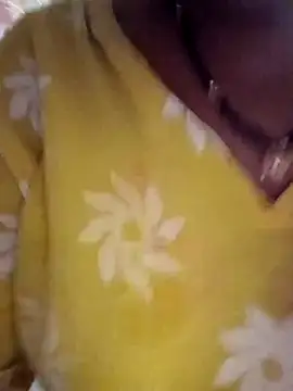 sonicute08 online show from October 8, 2025, 3:26 am