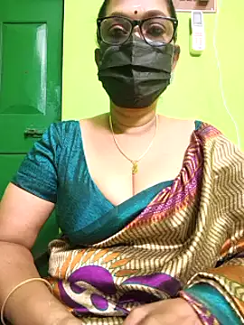 niiveditha online show from February 24, 2025, 4:04 pm