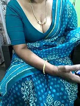 niiveditha online show from September 19, 2025, 2:24 am